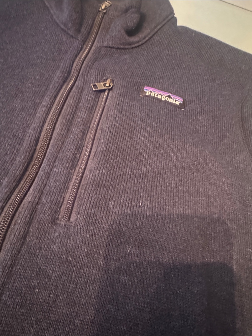 NWOT Patagonia Men's Dark Navy Full-Zip Fleece Vest - Picture 2 of 3